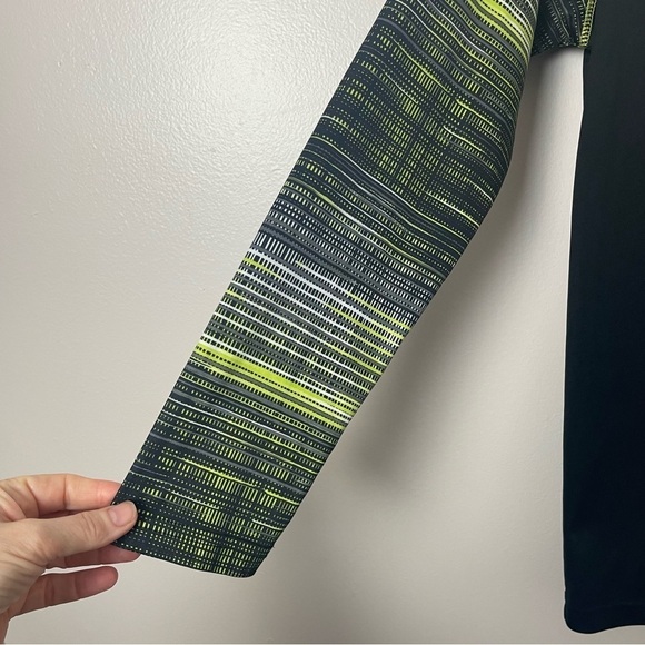 Spyder Long Sleeve Crewneck T-Shirt  Estimated Size: Men’s Medium (No Tag) - Picture 3 of 7